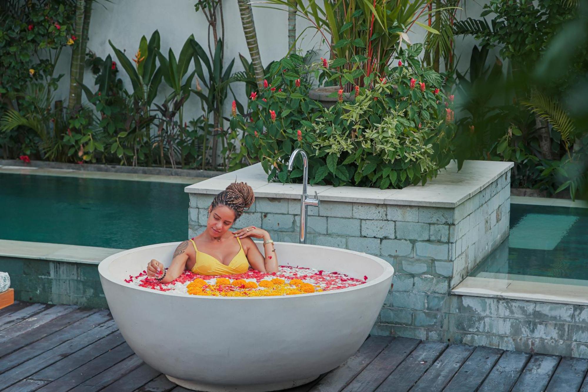 Villa Bella Seseh, 3-Br With Private Pool ชังกู ภายนอก รูปภาพ